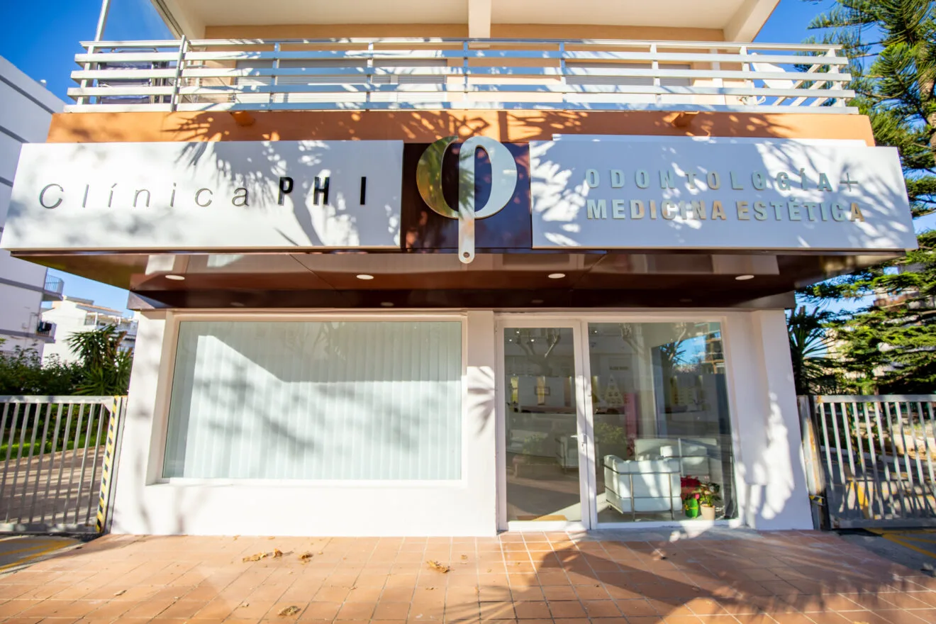 Fachada de Clinica Phi en Jávea