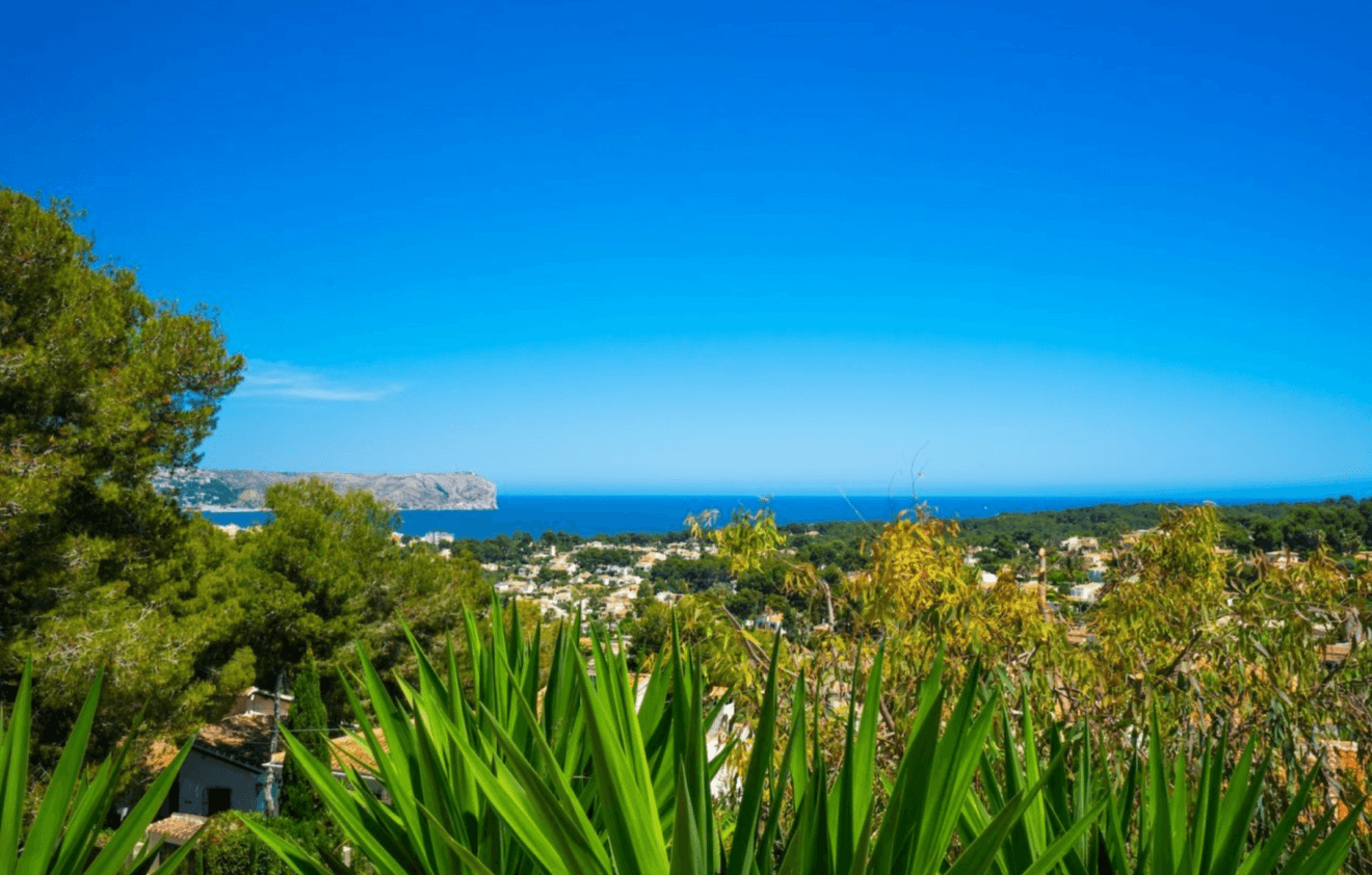 Maravillosas vistas al mar desde esta villa en Jávea