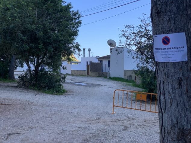 Imagen: Parcela que se ampliará al retirar las ruinas del antiguo cuartel