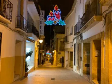 Alumbrado de Navidad en la Calle Mayor de Xàbia