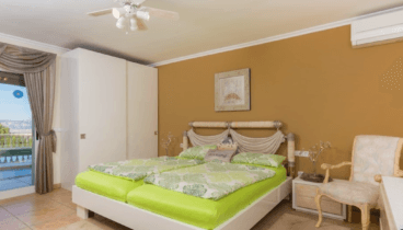 Dormitorio de la villa disponible con Terramar Costa Blanca