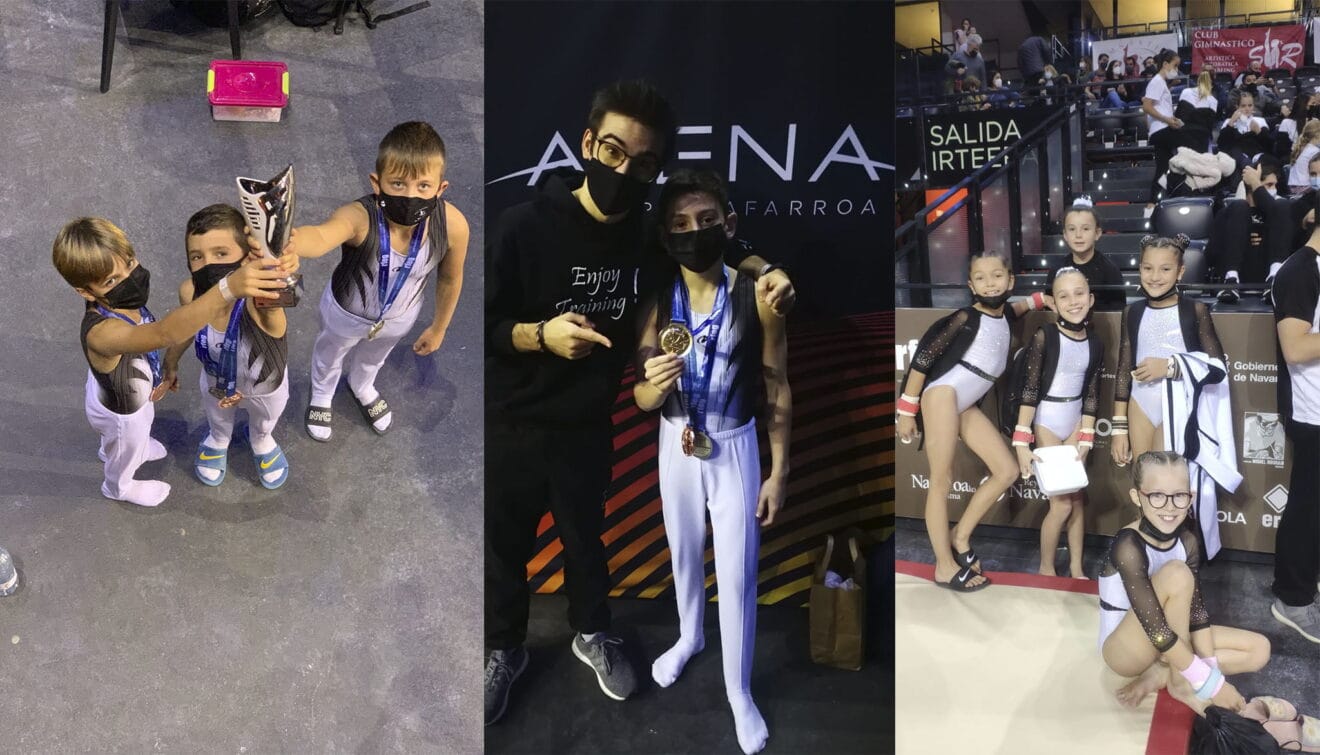 Los participantes del club posan con sus premios