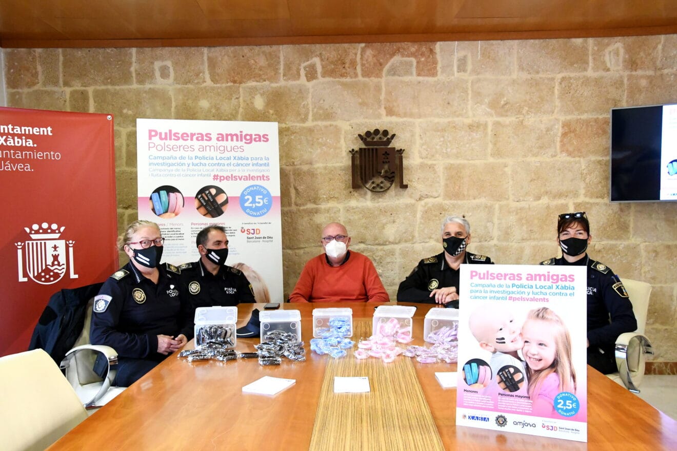 Presentación Pulseres amigues en Xàbia