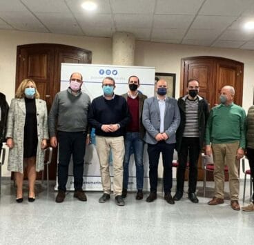 Presidentes del PP de la Marina Alta junto al presidente del PP provincial