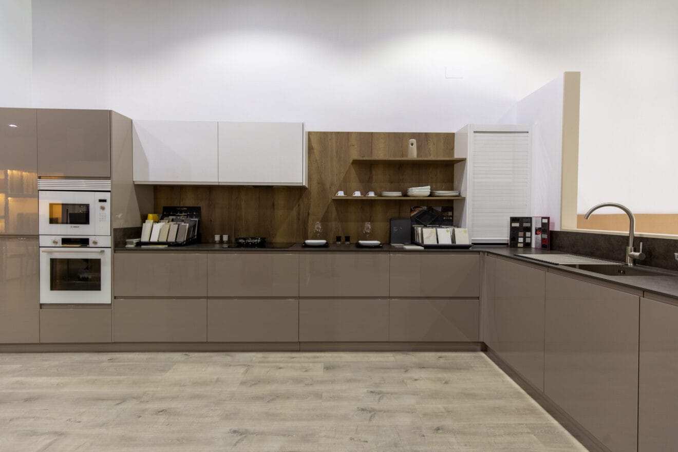 Amplias cocinas con las últimas tendencias en Cocina Fácil