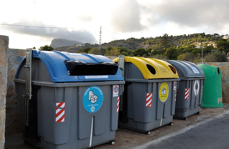 Garbage containers in Xàbia