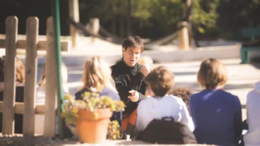 Docentes acompañando el ritmo madurativo y evolutivo de los niños en Xàbia