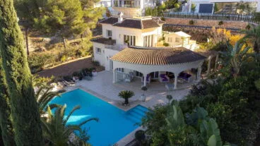 Fantastic villa in Jávea available with Vicens Ash