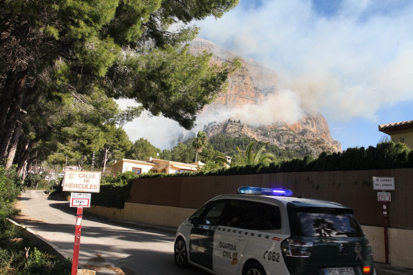 Guardia Civil en el incendio del Montgó
