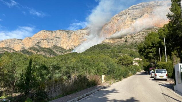 Imagen: Incendio en el Montgó