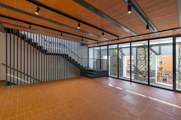 Imagen: Nuevos espacios multifuncionales del edificio Banca Comes - QB arquitectos