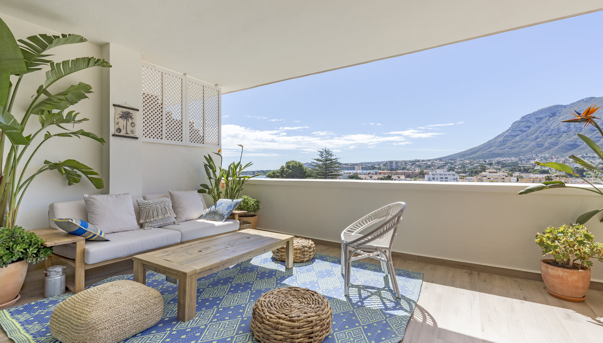 Terraza con espectaculares vistas de Casa Ona – QB arquitectos