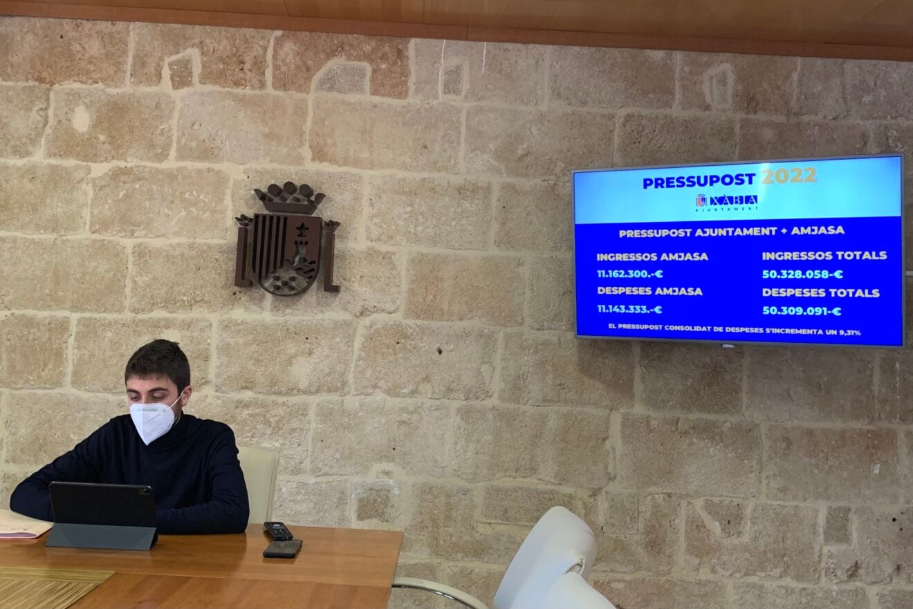 Ximo Segarra presenta los presupuestos municipales 2022