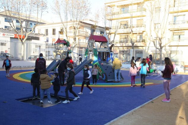 Imagen: Apertura del nuevo parque infantil del Freginal