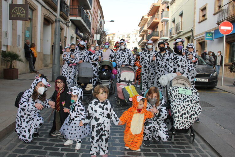 Desfile infantil de Carnaval 2022 en Xàbia (46)