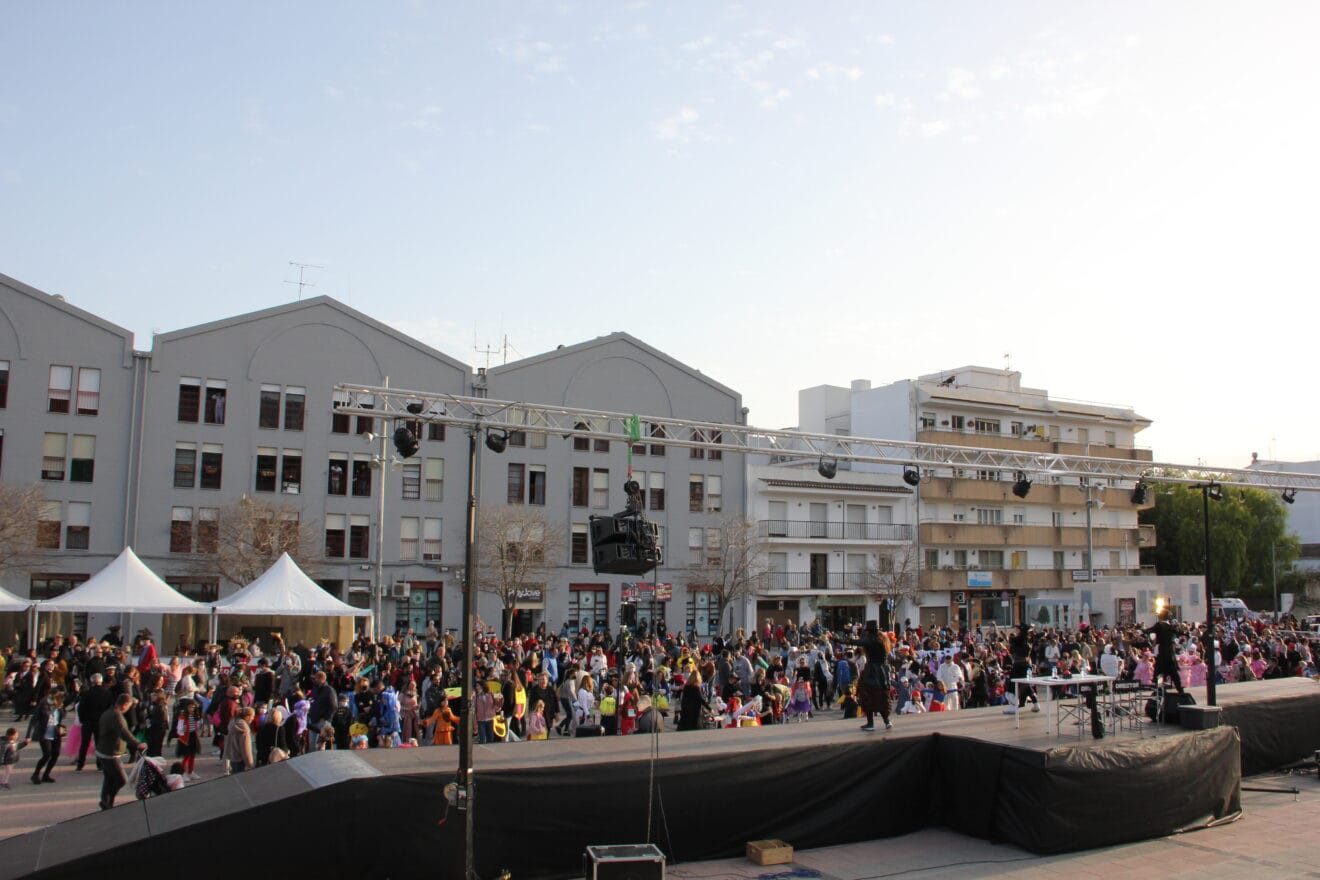 Fiesta en la plaza de la Constitución