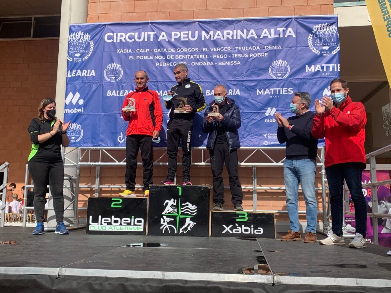 Entrega de trofeos en la Volta a Peu a Xàbia (11)