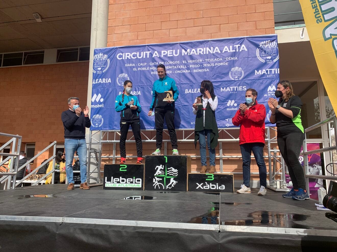 Entrega de trofeos en la Volta a Peu a Xàbia (2)