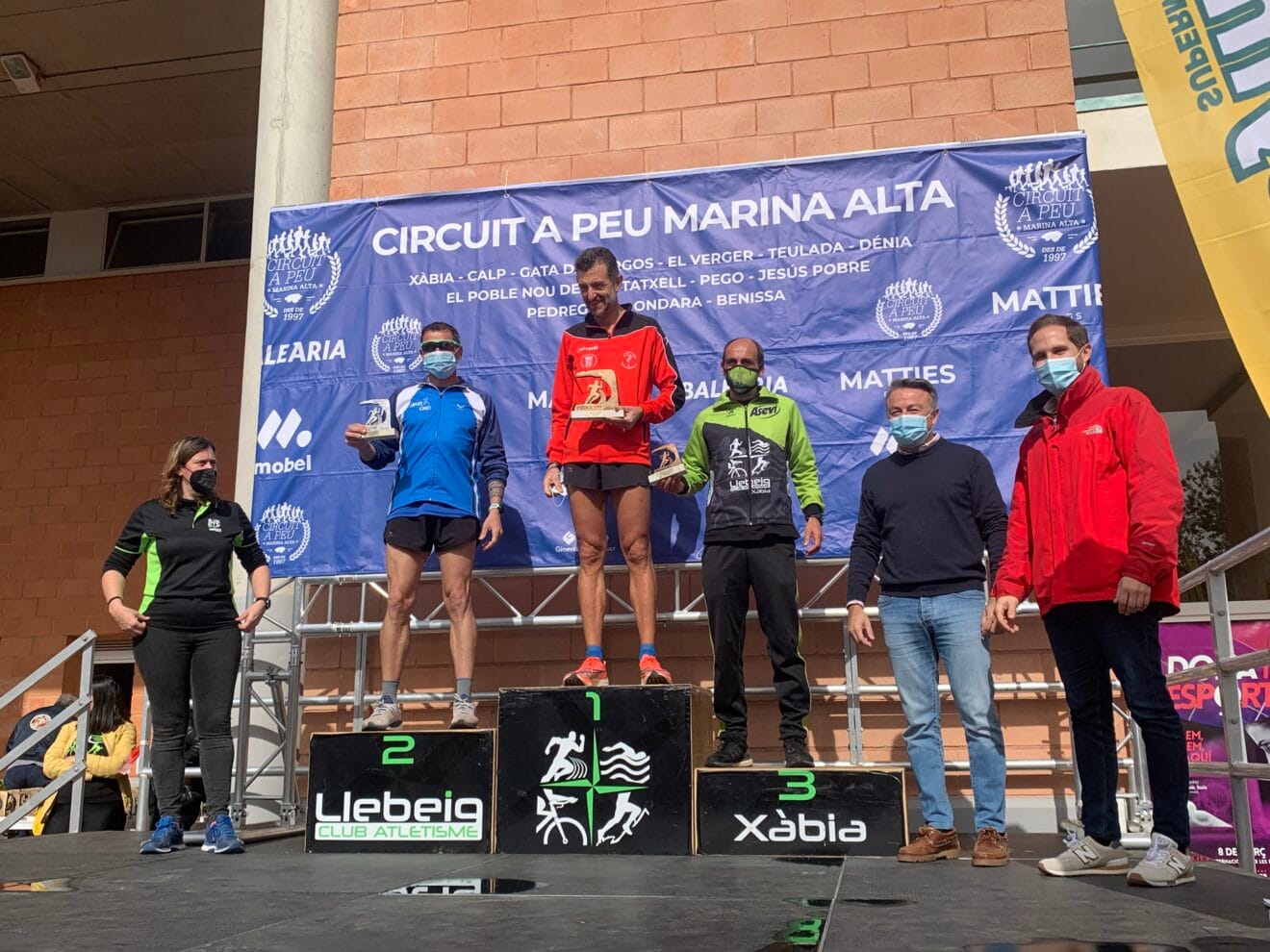 Entrega de trofeos en la Volta a Peu a Xàbia (7)