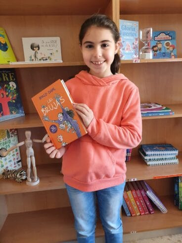 Iris Vallés Gisbert y su lectura, ‘Las Brujas’