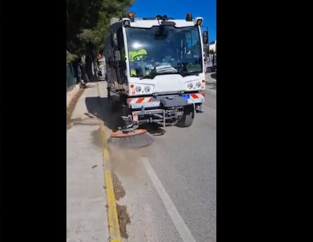 Imagen: Nueva maquinaria de limpieza de Xàbia
