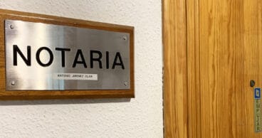 Placa de la Notaría de Antonio Jiménez Clar