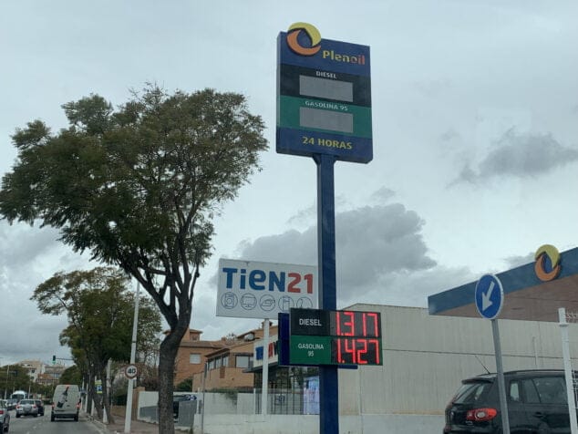 Imagen: Precio del combustible el viernes 25 de febrero de 2022