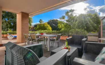 Terraza del apartamento disponible para su alquiler con Aguila Rent a Villa