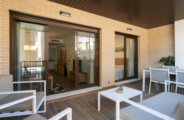 Terraza exterior del apartamento disponible en Jávea con Quality Rent a Villa