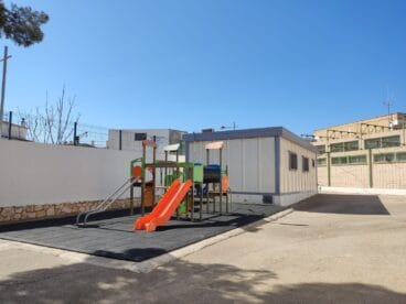 Zona de juegos del CEIP Mediterrània