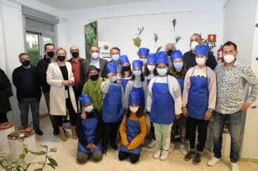 Alumnos del CEIP Port de Xàbia en el proyecto de Cuinnovart