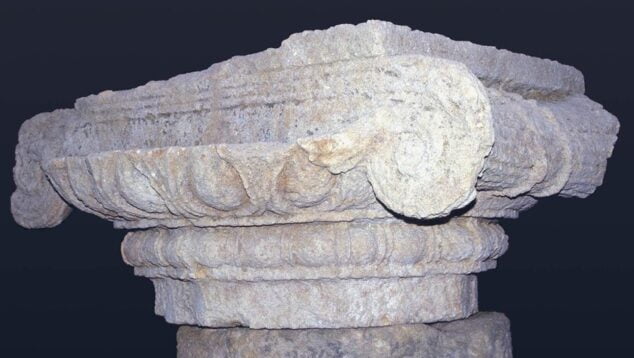 Imagen: Elementos arquitectónicos de época romana recuperados en Xàbia