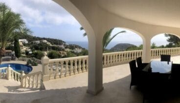 Espectaculares vistas desde la terraza y jardín de la vivienda