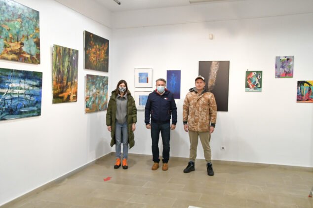 Imagen: Exposición de arte por Ucrania