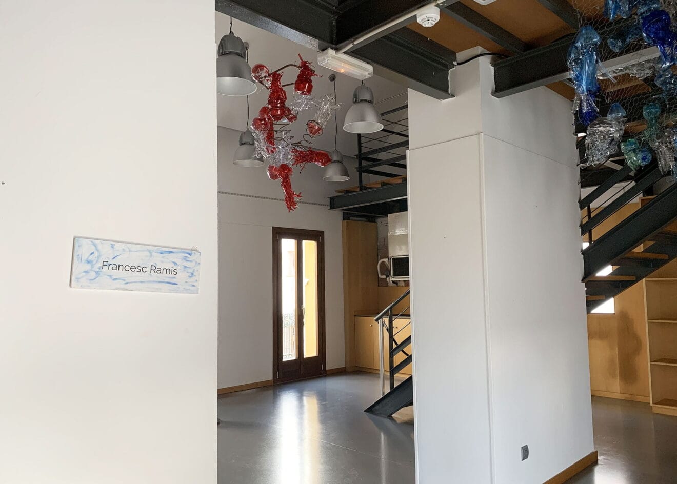 Una de las salas de exposiciones en el Centre d'Art Ca Lambert de Xàbia