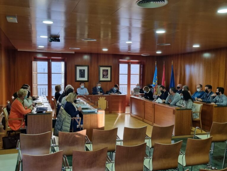 Sesión plenaria en el Ayuntamiento de Xàbia