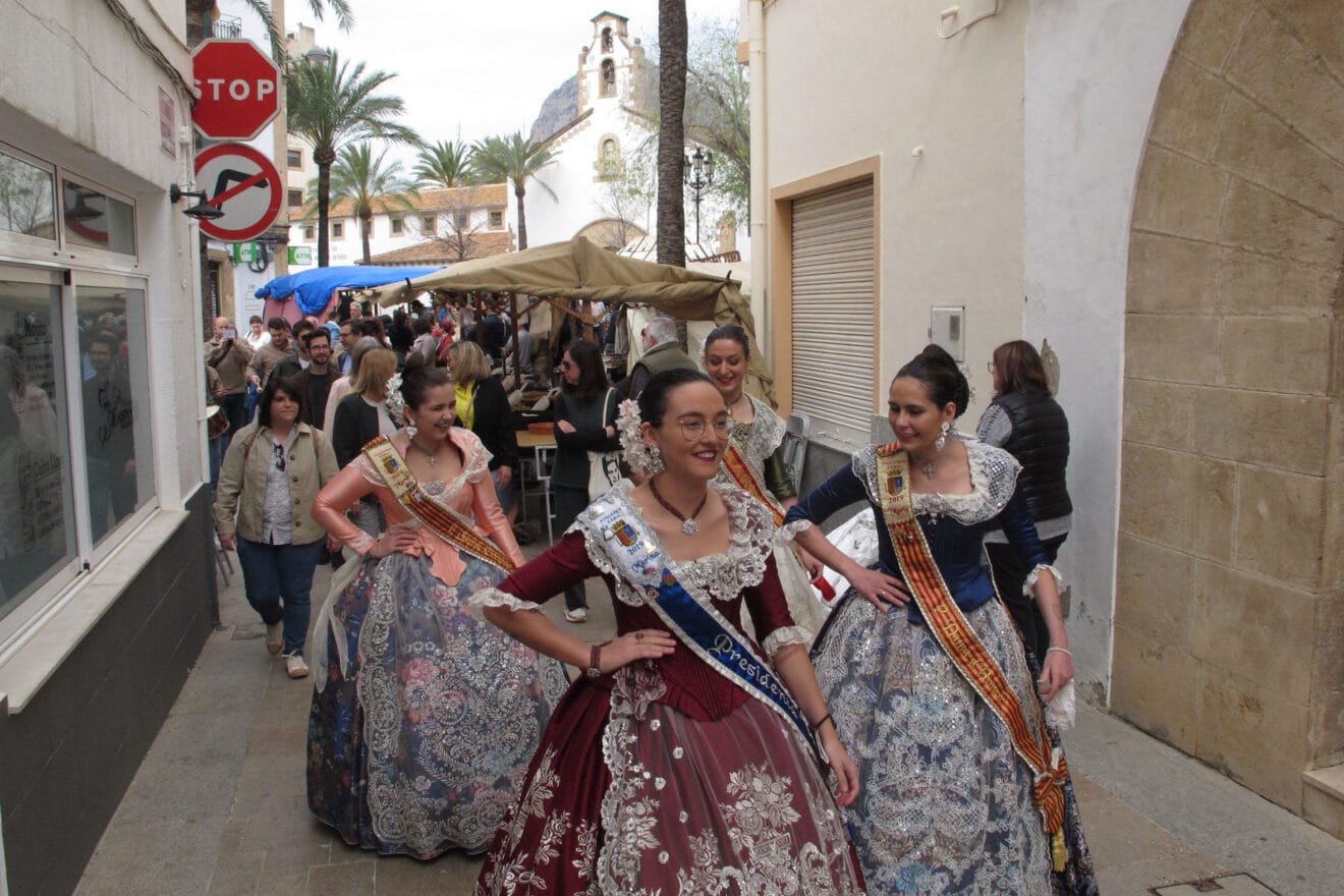 Ambiente en la Fira d'Artesania Xàbia 2022 (24)
