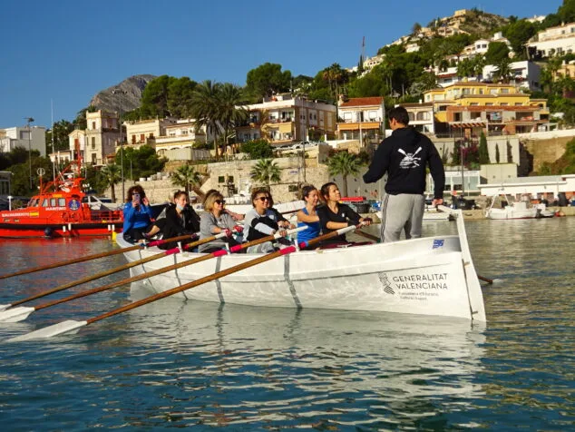 Imagen: Grupo de Remo del Club Náutico Jávea