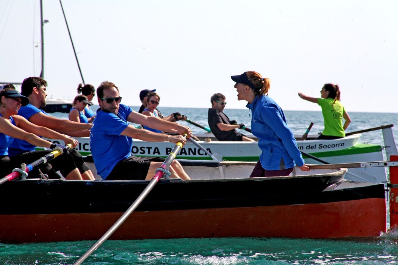 Entrega de trofeos y participantes en la I Regata de Rem de la Dona Xàbia (22)