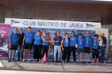 Entrega de trofeos y participantes en la I Regata de Rem de la Dona Xàbia (5)