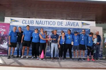 Entrega de trofeos y participantes en la I Regata de Rem de la Dona Xàbia (5)