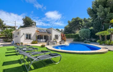 Estupenda villa para 6 huéspedes en Jávea