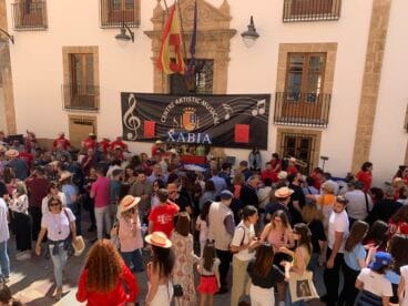 Feria de Asociaciones en la Plaza de la Iglesia