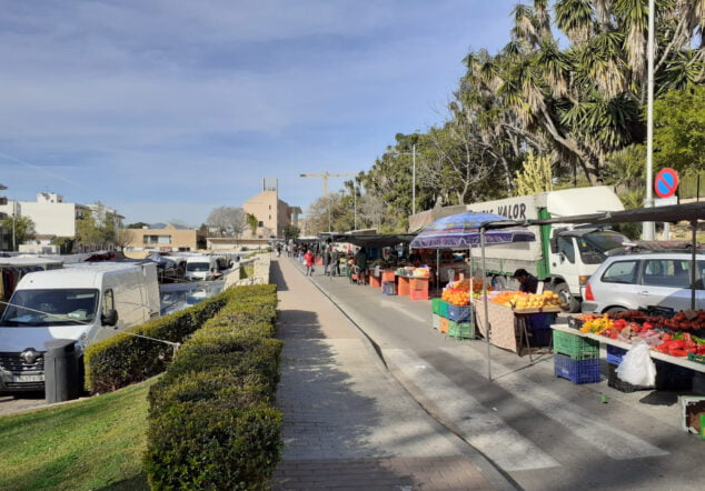 Imagen: Mercado ambulante de Xàbia