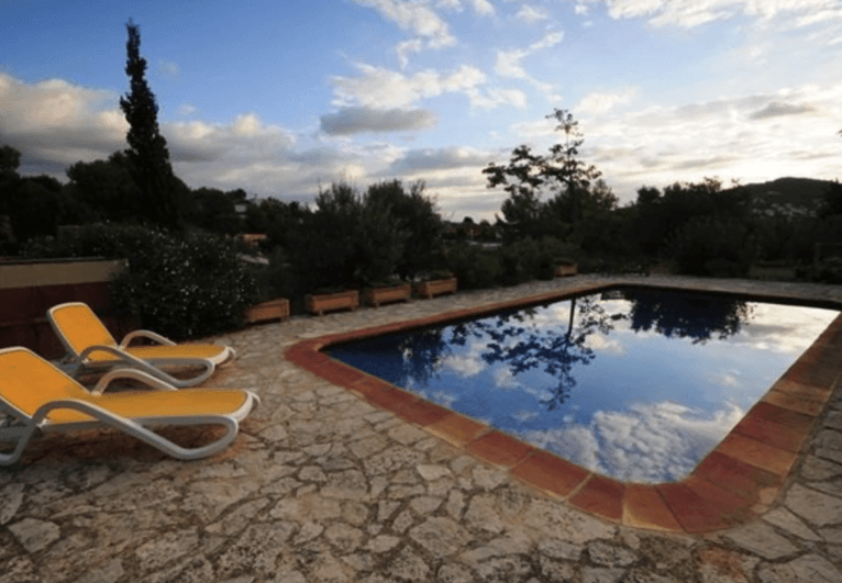 Piscina con fantásticas vistas en Jávea