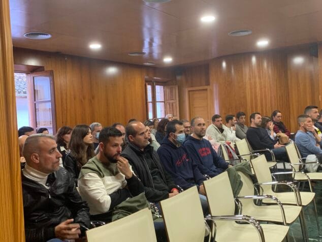 Imagen: Plantilla de la Policía Localde Xàbia en la sesión plenaria