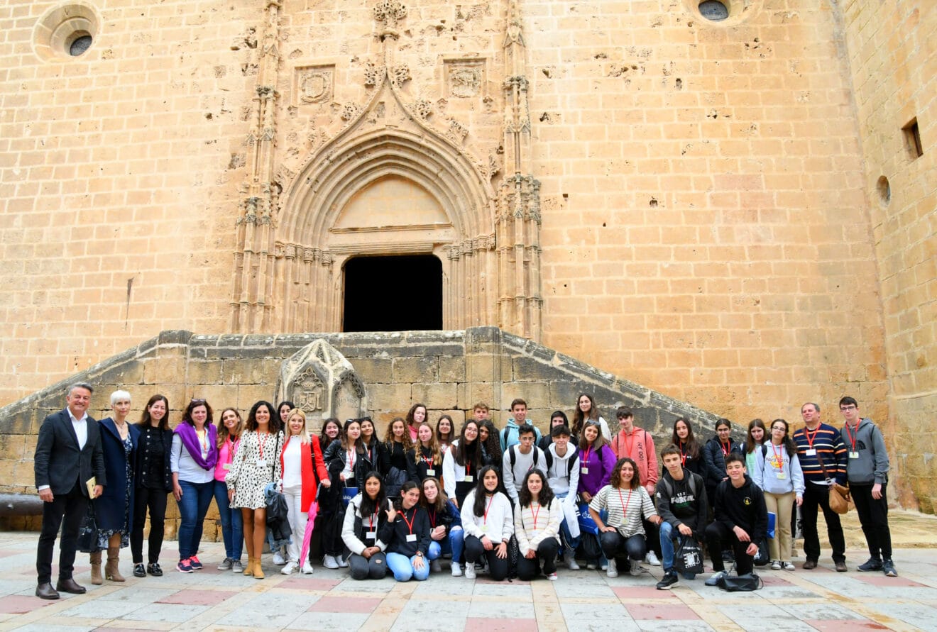 Visita de los alumnos de IES La Mar de Xàbia al Ayuntamiento