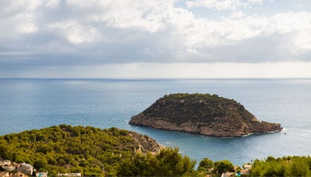 Imagen: Vista de la Isla del Portitxol, enclave de alto valor arqueológic