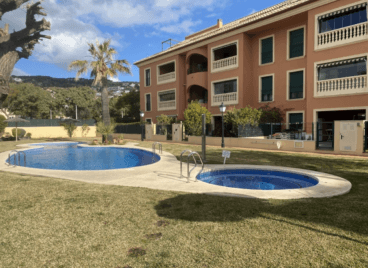Vivienda con jardín en venta en Jávea