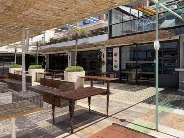 Imagen: Cierre de La Bambula en la playa del Arenal